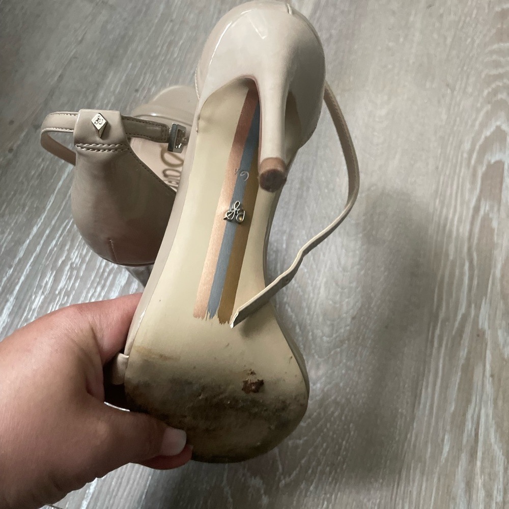 Heels color nud its so pretty shoes for party or formal dress - Picture 1 of 3